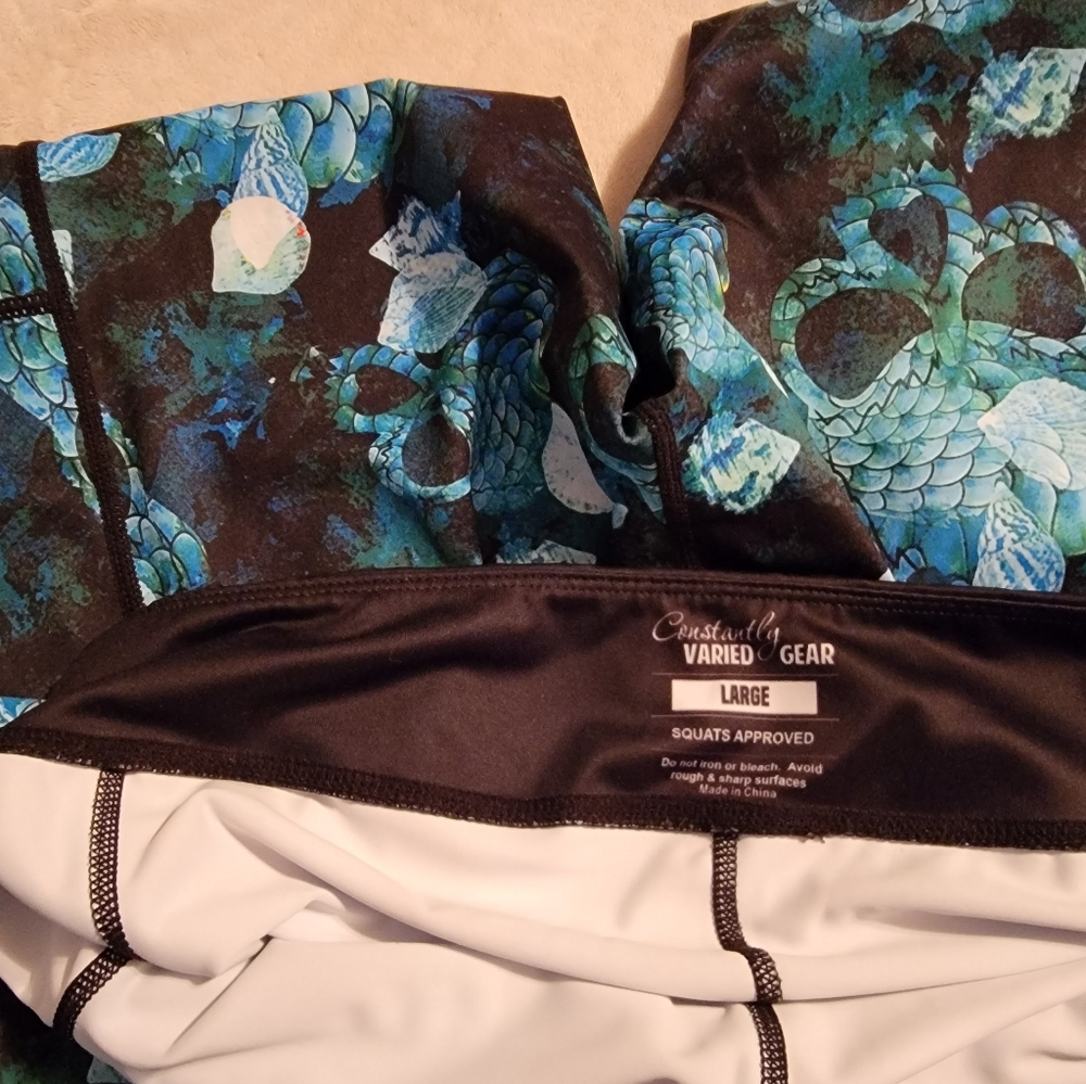 CVG mermaid skull legging